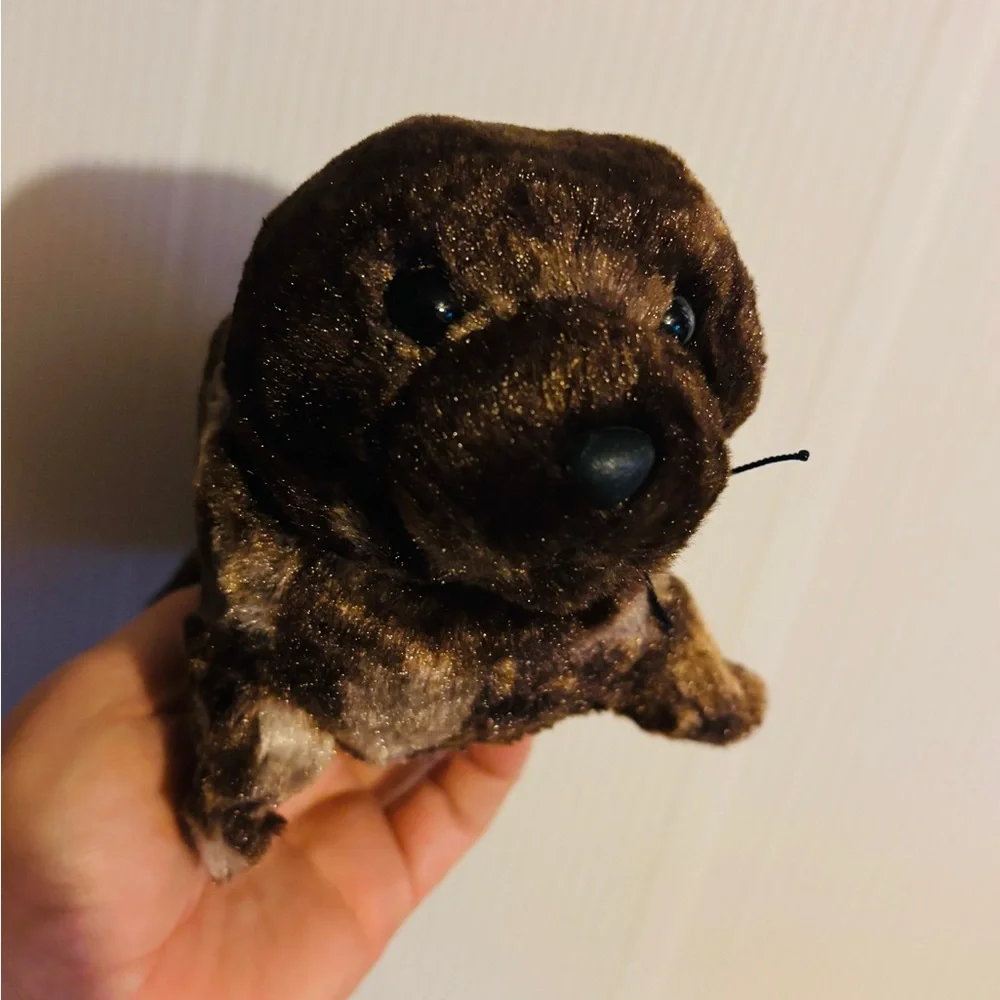 SeaWorld Plush Small Seal Stuffed Toy with a bracelet around its neck